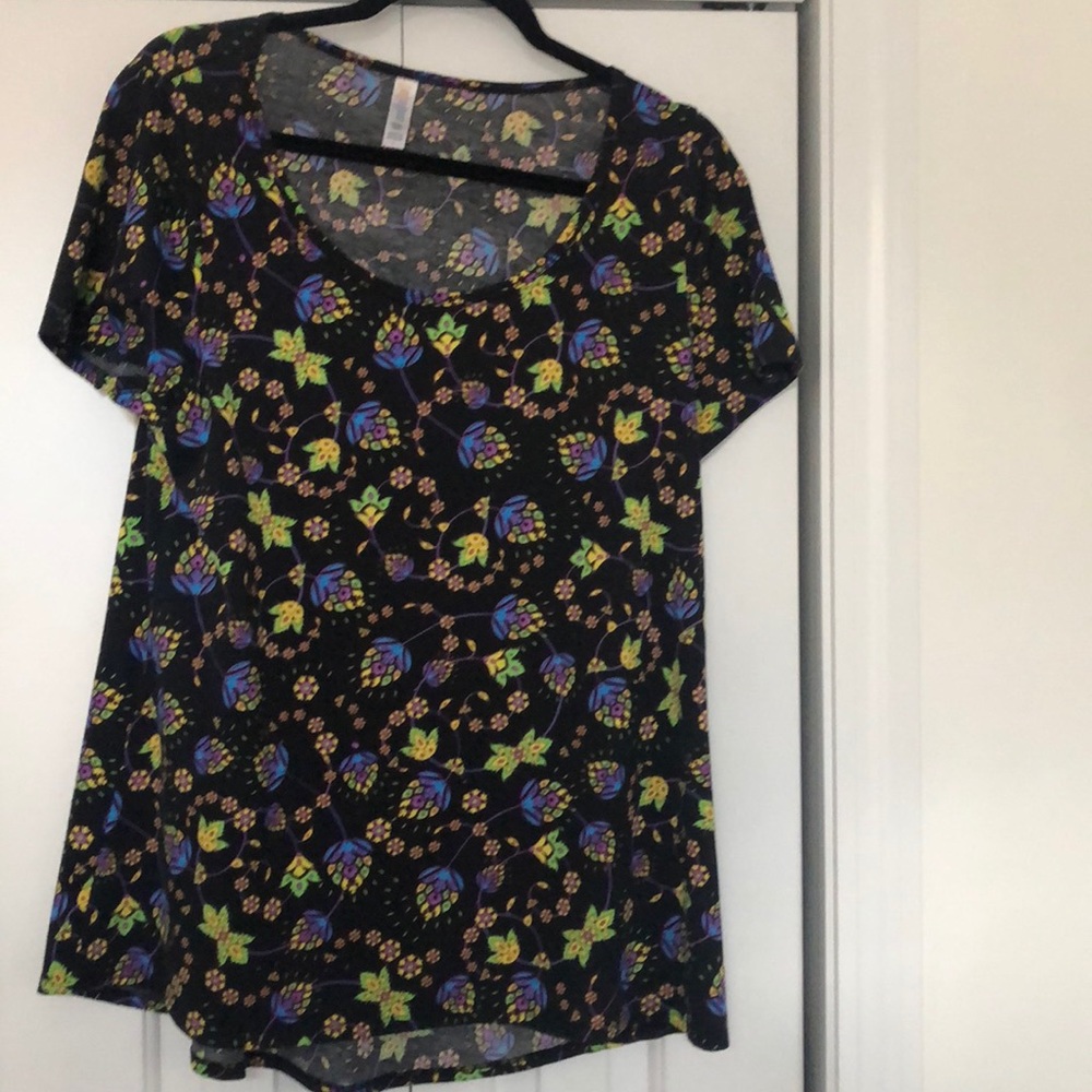 LulaRoe top